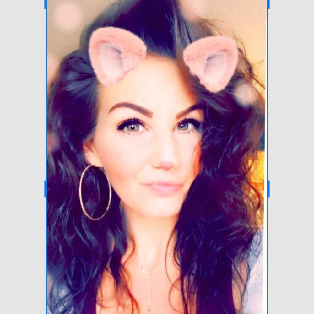 Meet your Posher, Leah